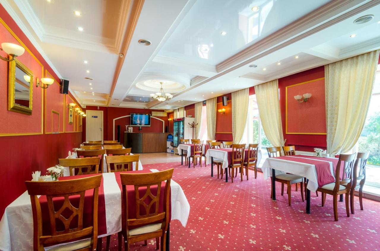 Raziotel Kryvyj Rih Esterno foto