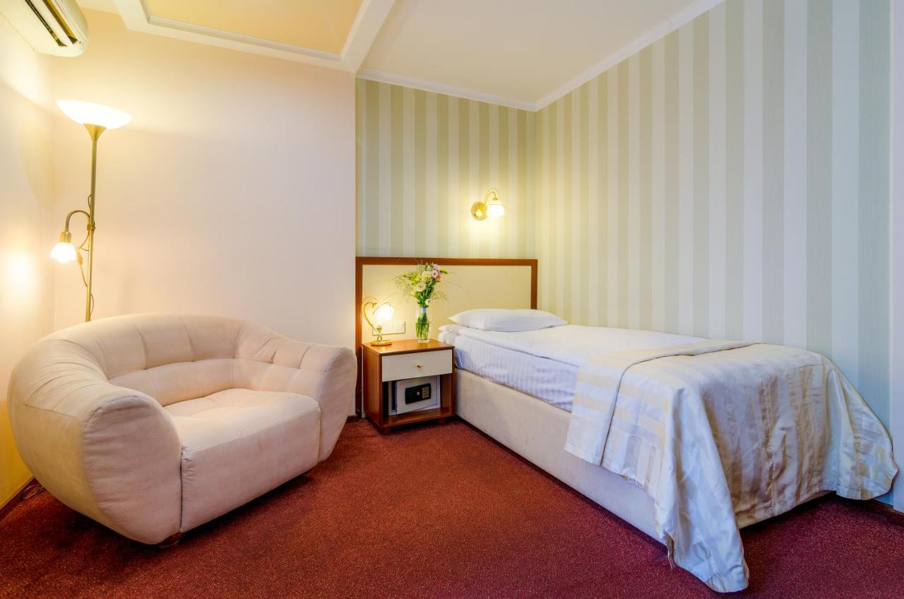 Raziotel Kryvyj Rih Esterno foto