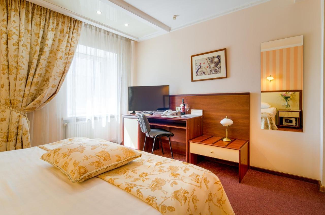 Raziotel Kryvyj Rih Esterno foto