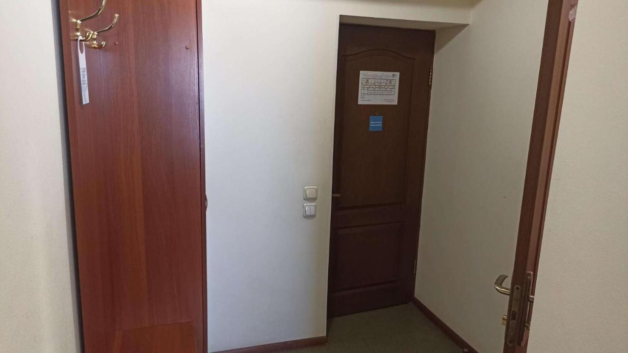 Raziotel Kryvyj Rih Esterno foto