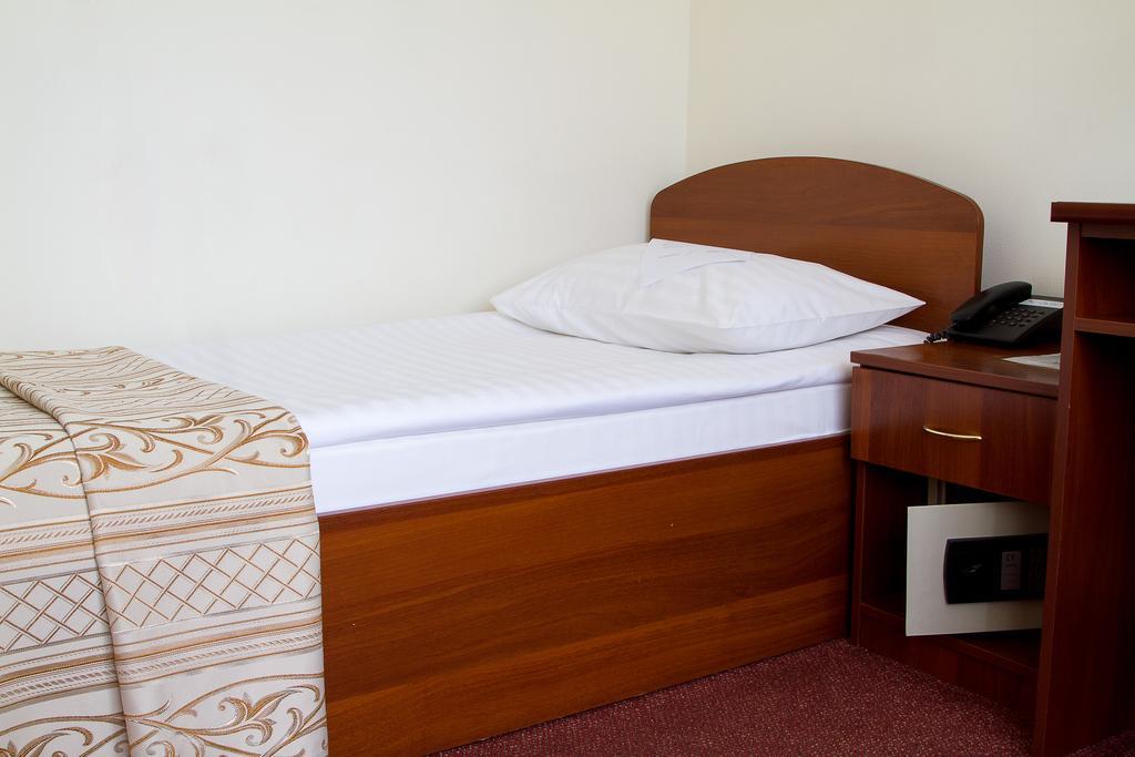 Raziotel Kryvyj Rih Esterno foto