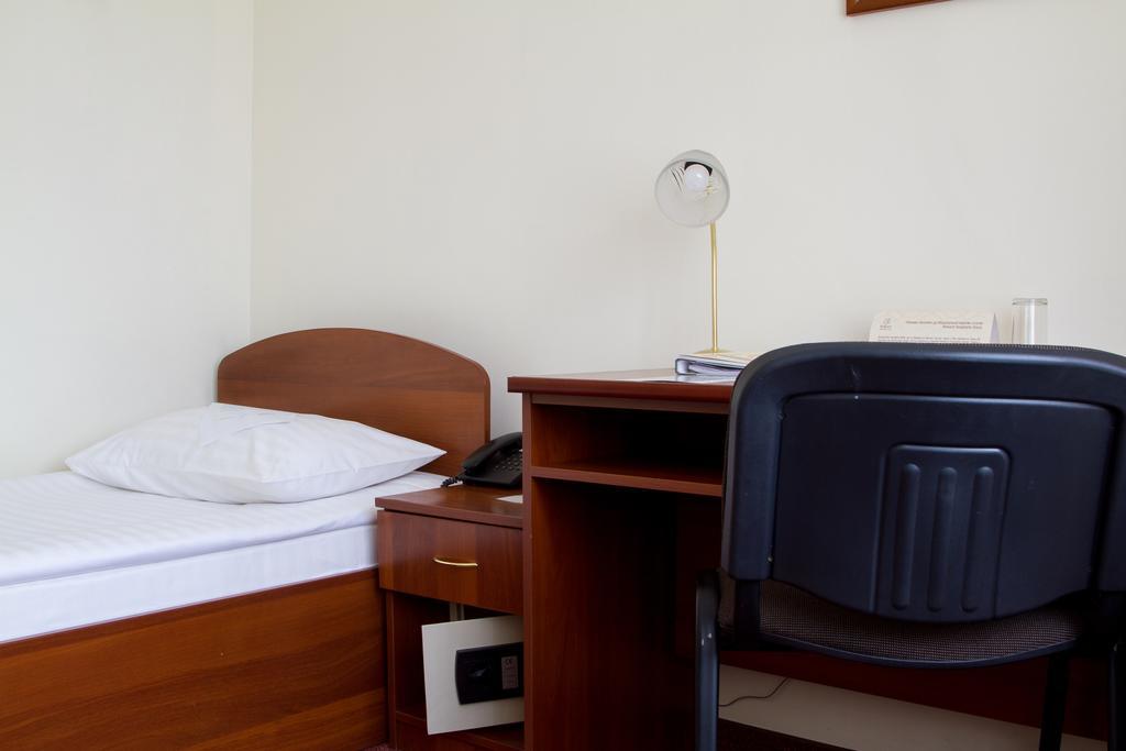 Raziotel Kryvyj Rih Esterno foto