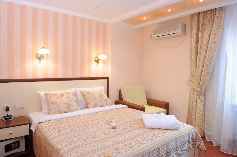 Raziotel Kryvyj Rih Esterno foto