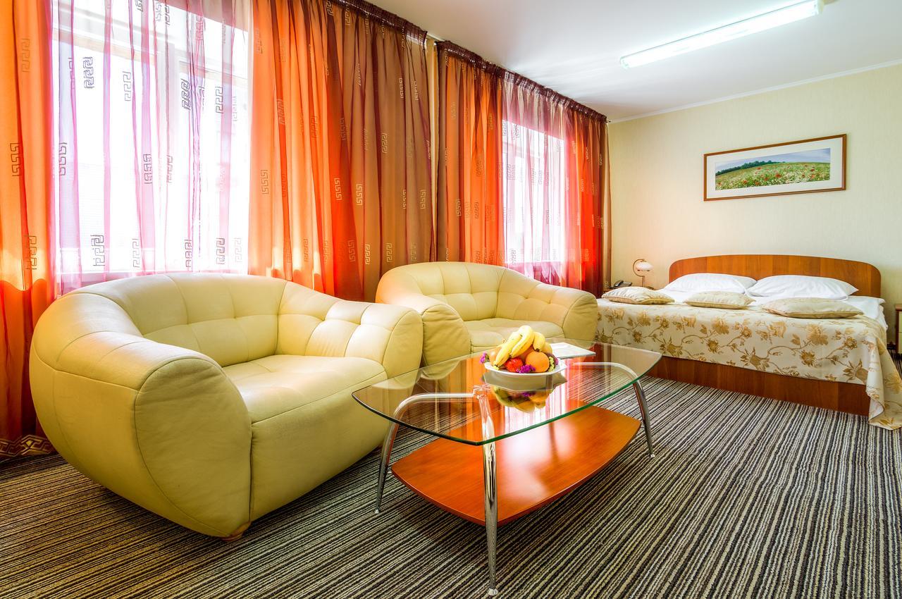Raziotel Kryvyj Rih Esterno foto